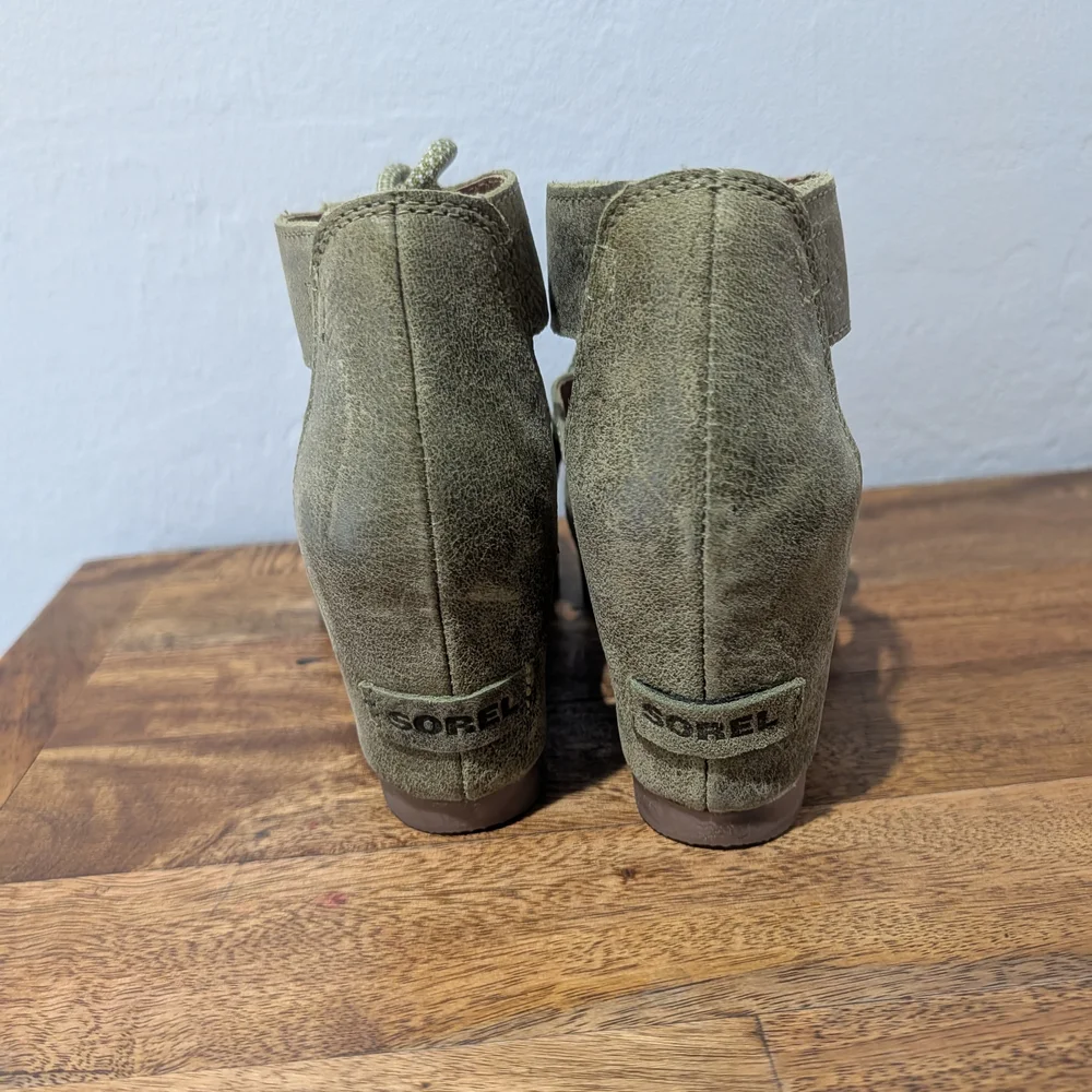 Sorel Joanie II Lace‎ Sandal Green Size 9